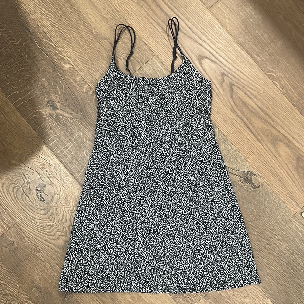 Abercrombie & Fitch Black and White Floral Slip Dress
